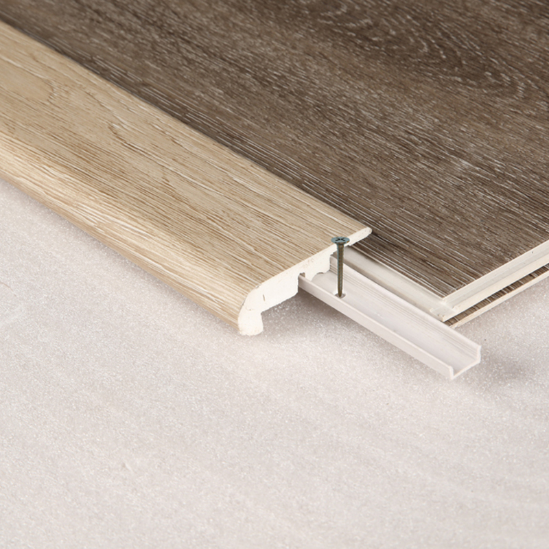 WPC Stair Tread Nosing Overlap Molding para sa Floor Edges WPC Stair Tread Nosing Overlap Molding para sa Floor Edges